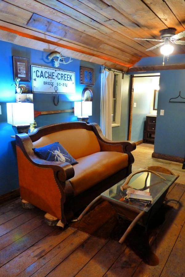 Miner's Camp Motel