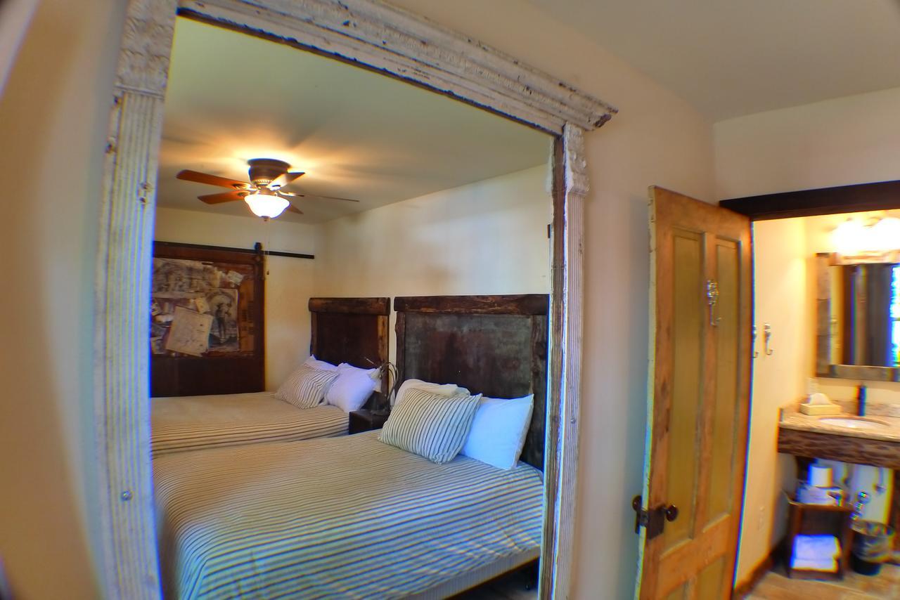 Miner's Camp 4* Foresthill