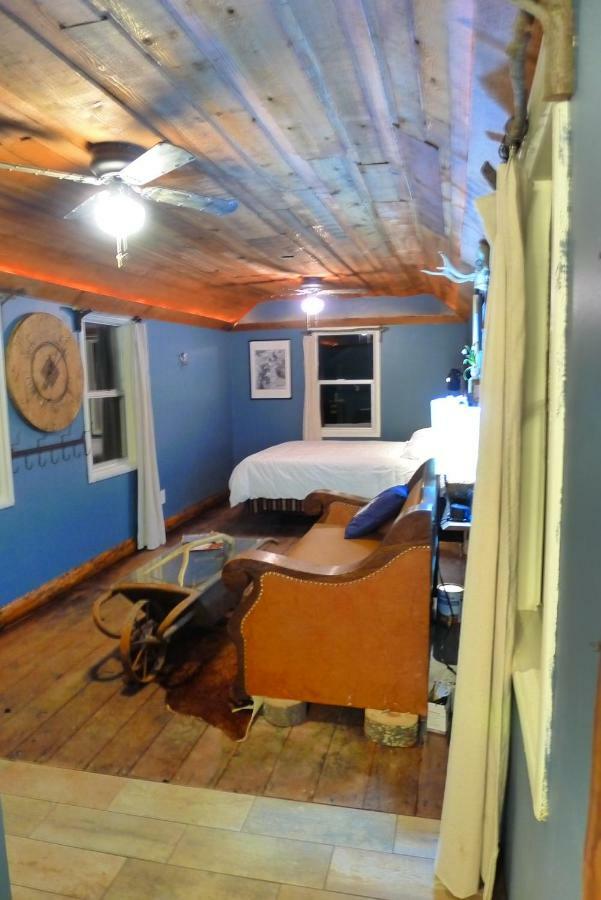 Miner's Camp Motel