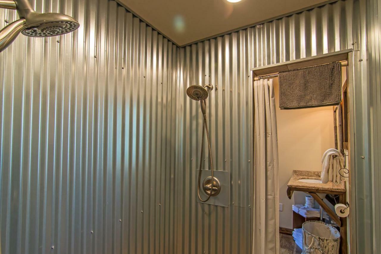 Motel Miner's Camp 4*