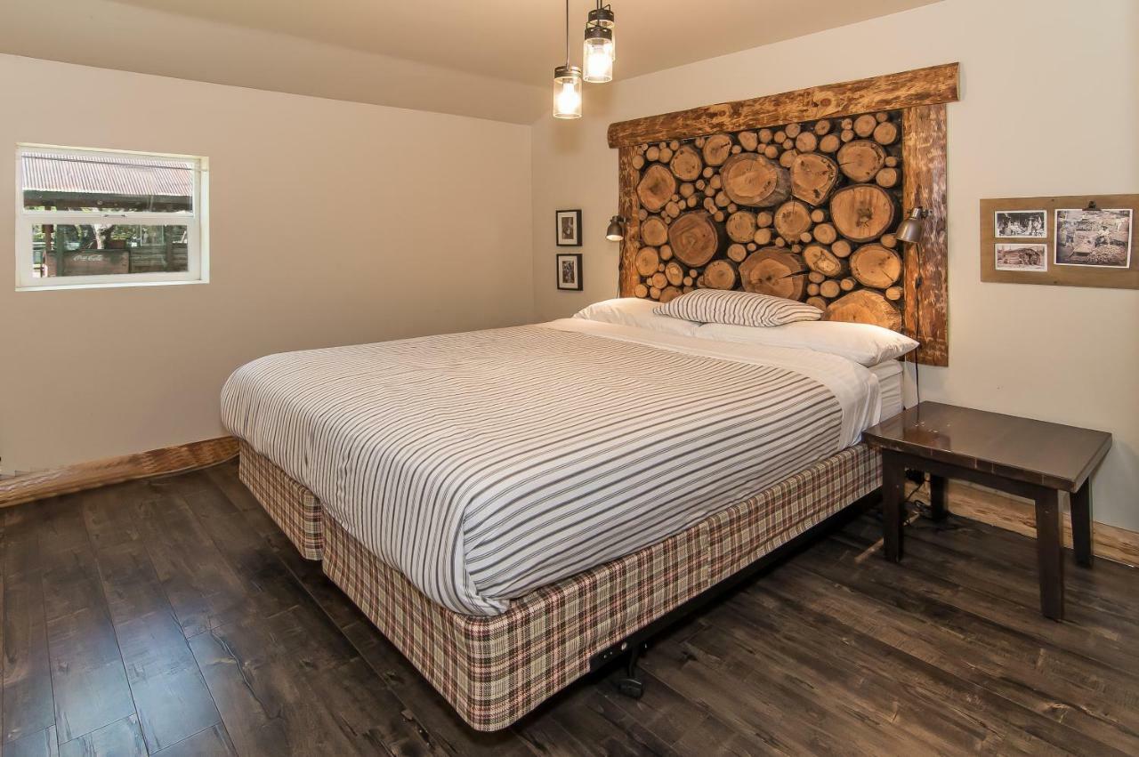 Miner's Camp 4* Foresthill